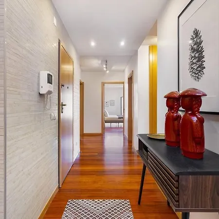 Apartamento Ocean Front 4-bed Luxury W/ Terrace & Parking *