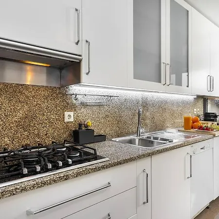 Apartamento Ocean Front 4-bed Luxury W/ Terrace & Parking *
