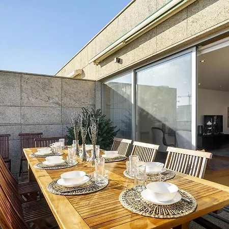 Ocean Front 4-bed Luxury W/ Terrace & Parking * Matosinhos (Porto)