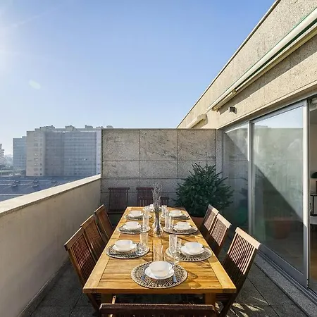 Ocean Front 4-bed Luxury W/ Terrace & Parking Matosinhos (Porto)